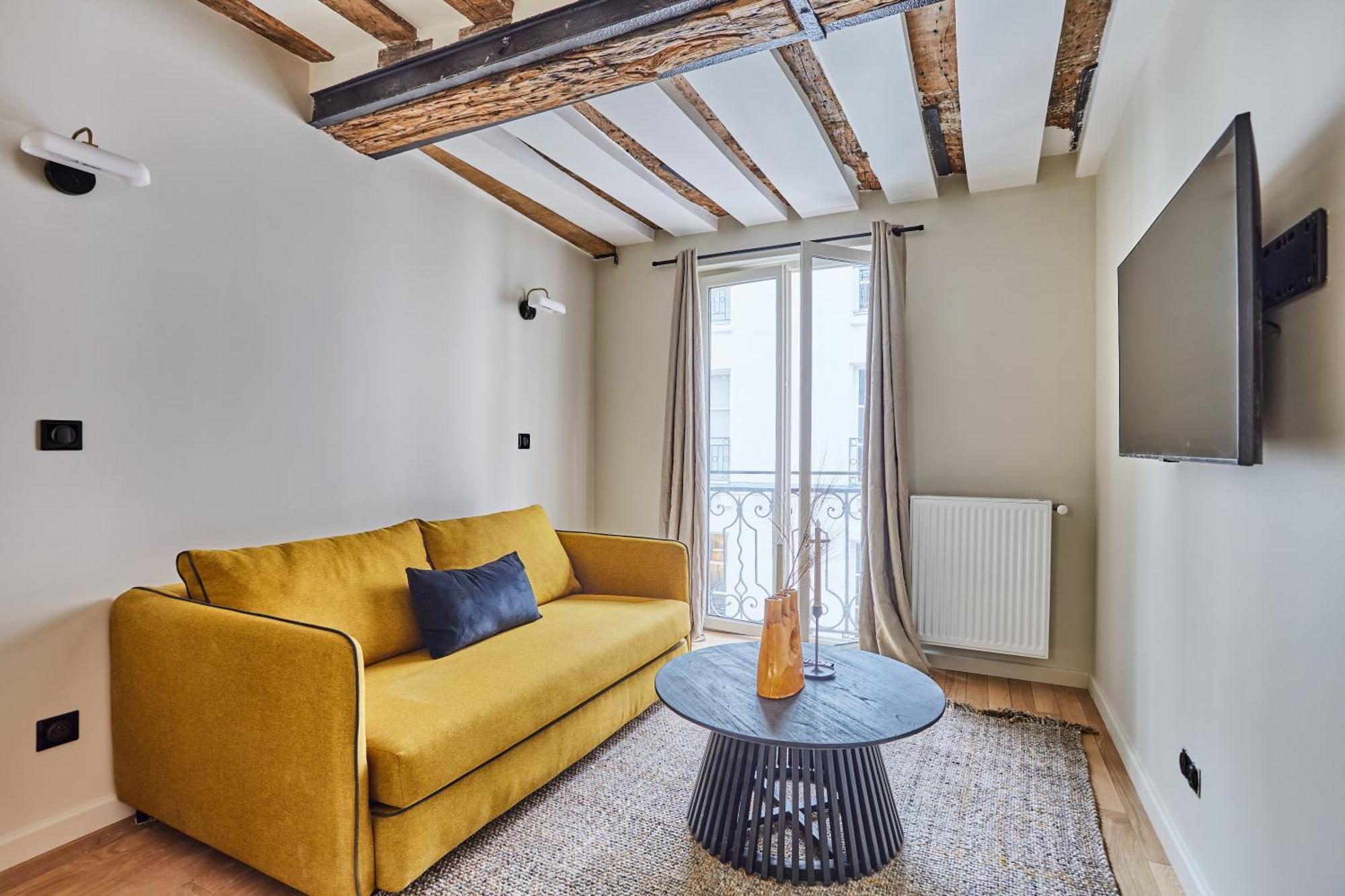 Center Of By Prestige * Parijs