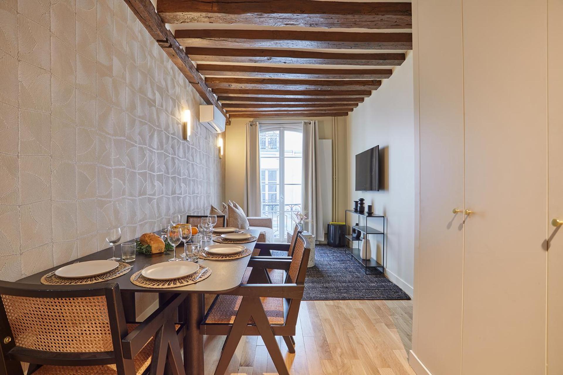 Appartement Center Of By Prestige Parijs